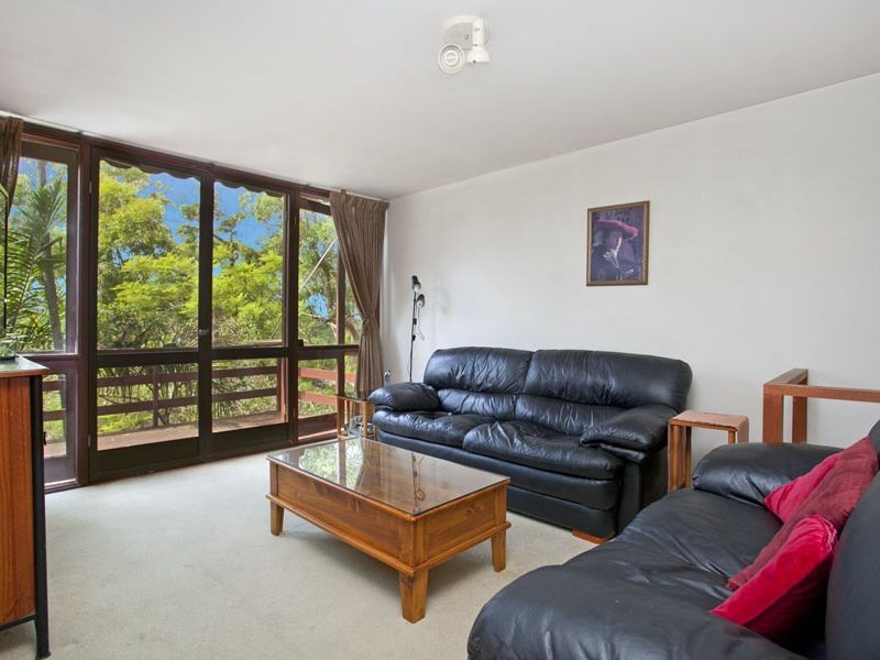 16 Timaru Place, Kirrawee NSW 2232
