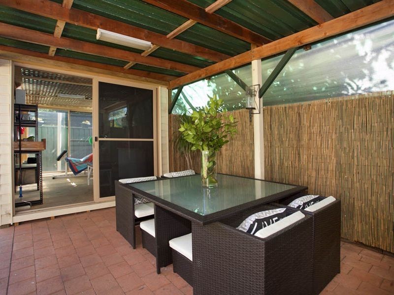 188 Oak Road, Kirrawee NSW 2232