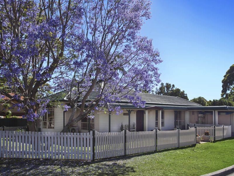 188 Oak Road, Kirrawee NSW 2232