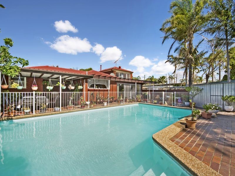 31 Macintyre Cres, Sylvania Waters NSW 2224