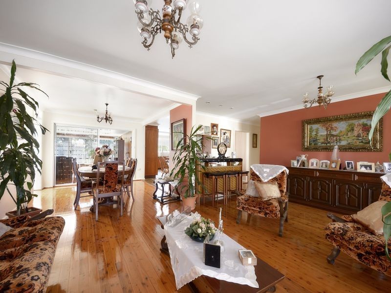 31 Macintyre Cres, Sylvania Waters NSW 2224