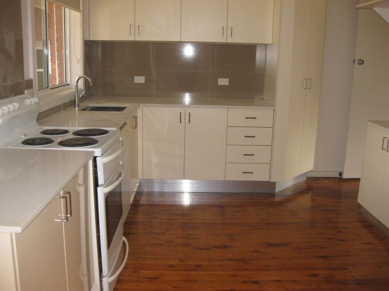 6 Nyngan Place, Miranda NSW 2228