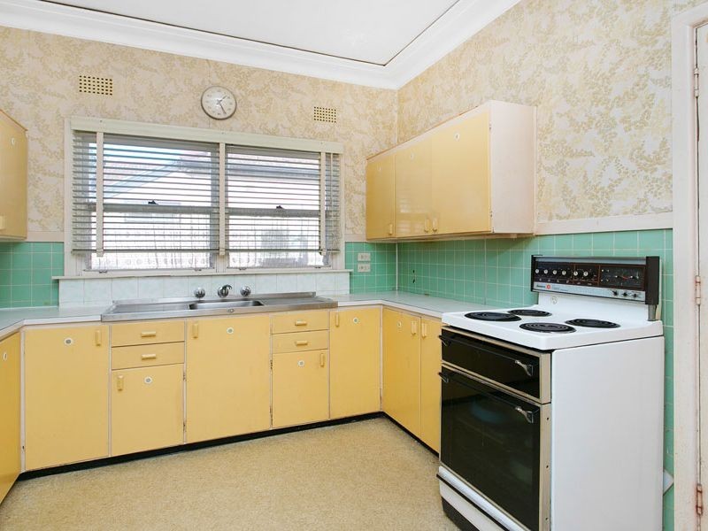 420 President Avenue, Kirrawee NSW 2232