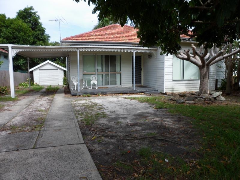 12 Barjardda Avenue, Sylvania NSW 2224