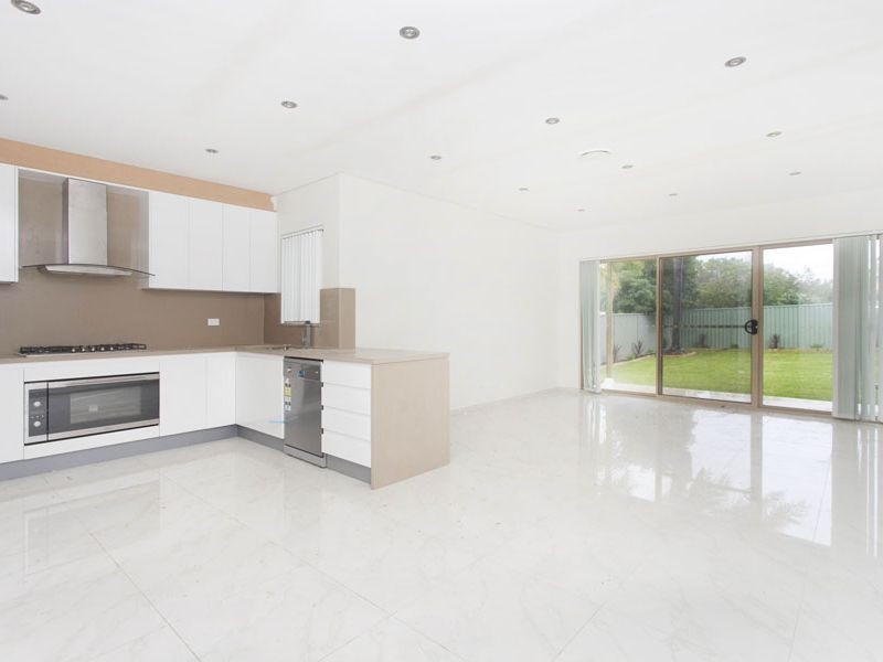 10 Carramar Crescent, Miranda NSW 2228