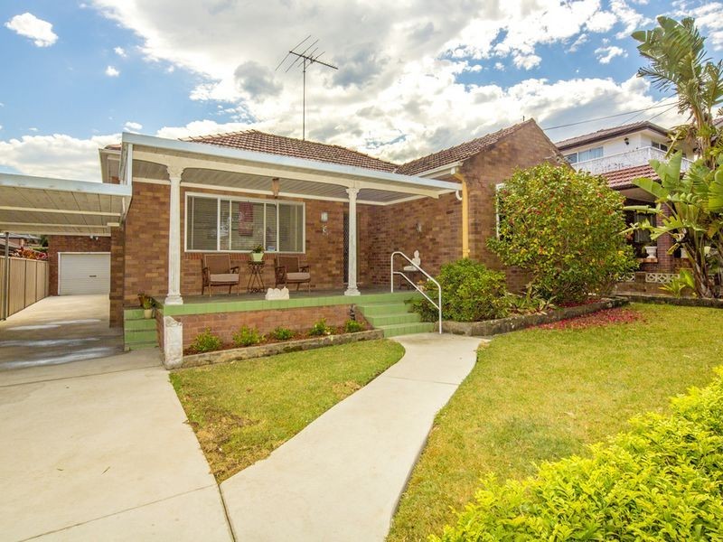 11 Trickett Rd, Woolooware NSW 2230