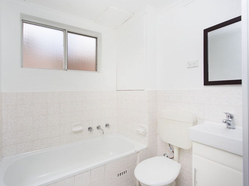 1/24 Kiora Rd, Miranda NSW 2228