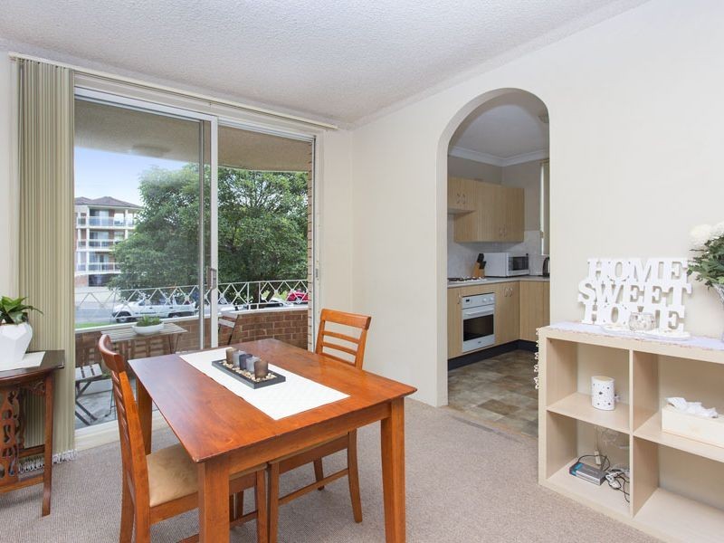 1/24 Kiora Rd, Miranda NSW 2228