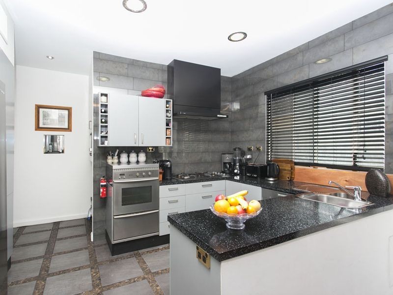 118 Linden Street, Sutherland NSW 2232