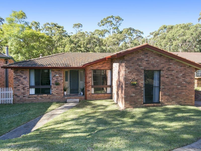 8 Roebourne Street, Yarrawarrah NSW 2233