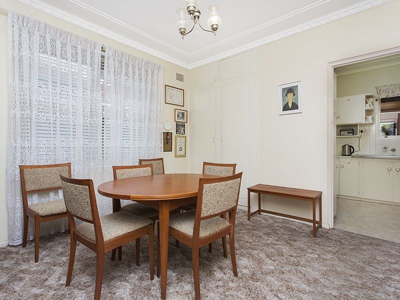 19 Karoola Crescent, Caringbah NSW 2229