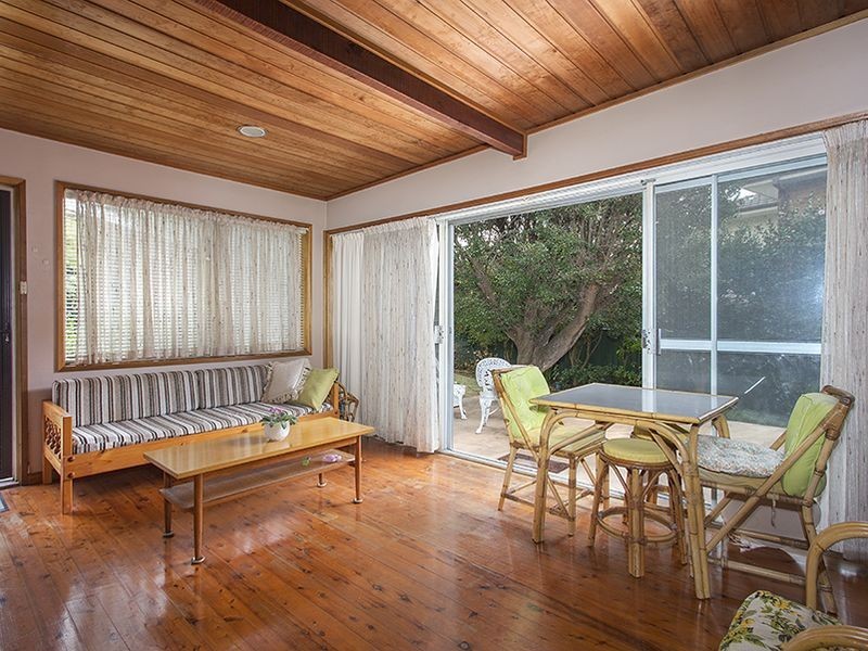 19 Karoola Crescent, Caringbah NSW 2229