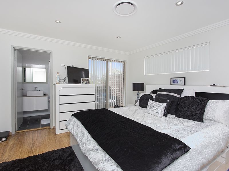 10A Carramar Crescent, Miranda NSW 2228