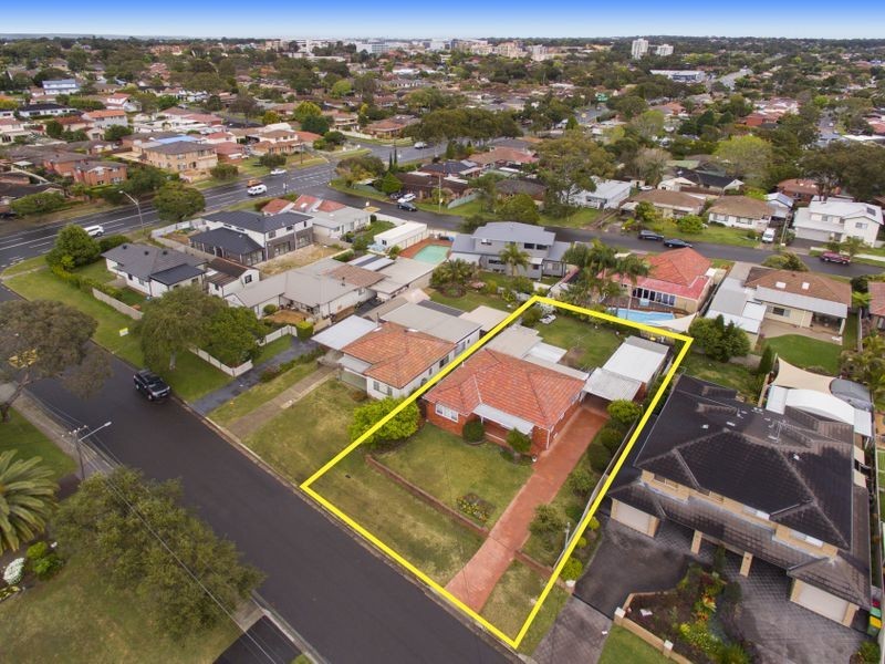 31 Renown Avenue, Miranda NSW 2228