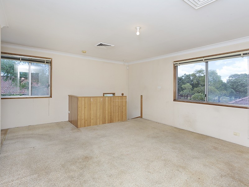 9 Auburn Road, Regents Park NSW 2143