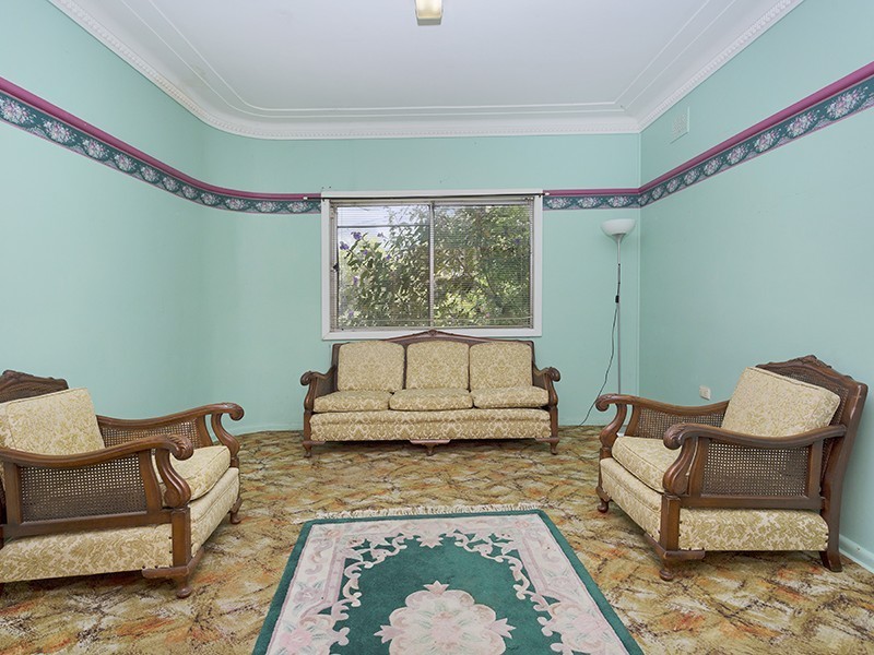 9 Auburn Road, Regents Park NSW 2143