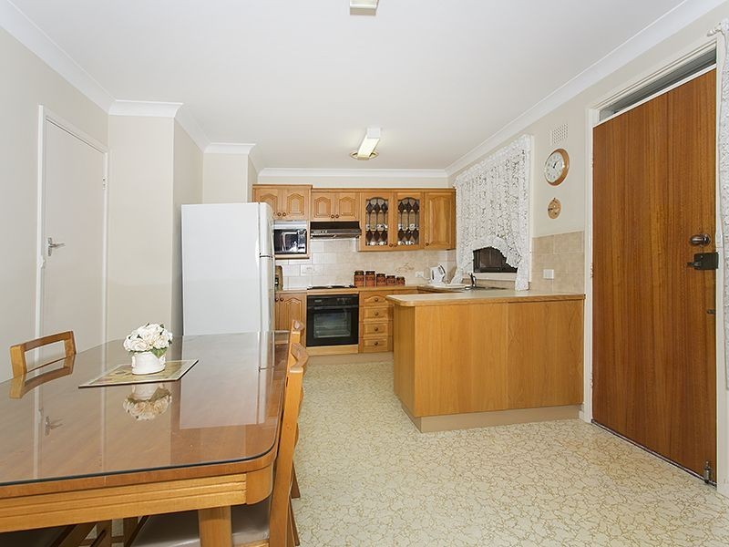 8 Lola Place, Miranda NSW 2228