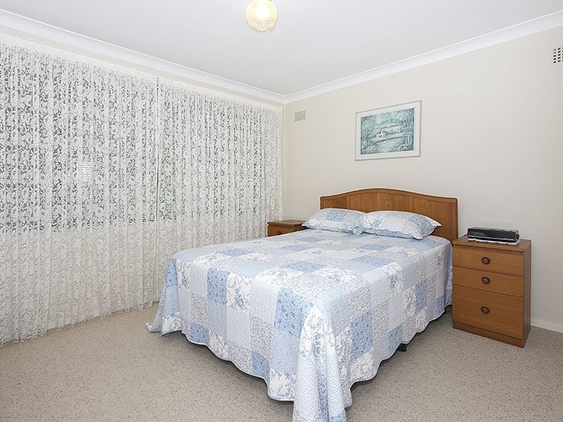 8 Lola Place, Miranda NSW 2228