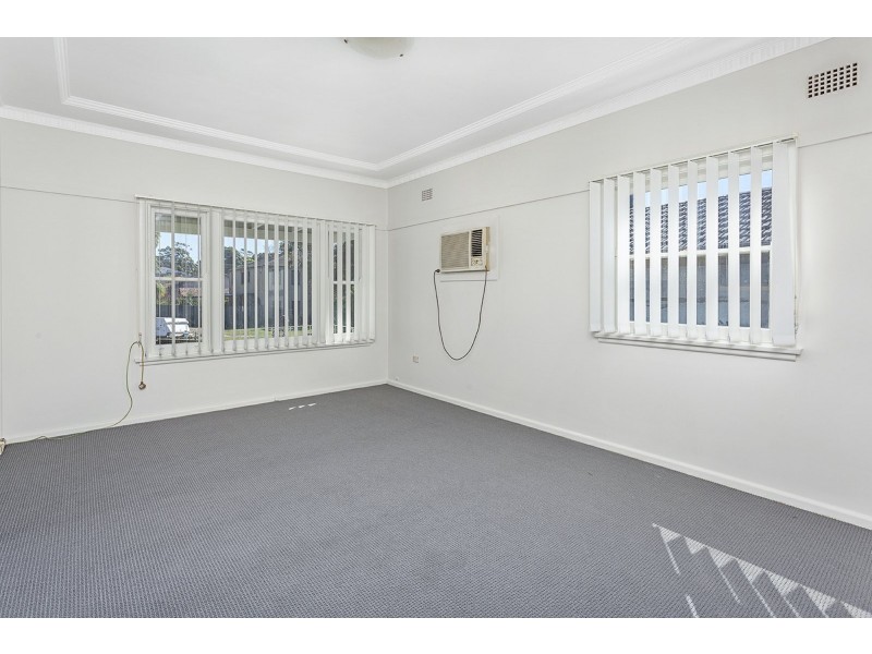 22 Tergur Crescent, Caringbah NSW 2229