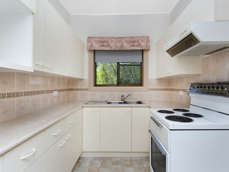 2 Quest Avenue, Yowie Bay NSW 2228