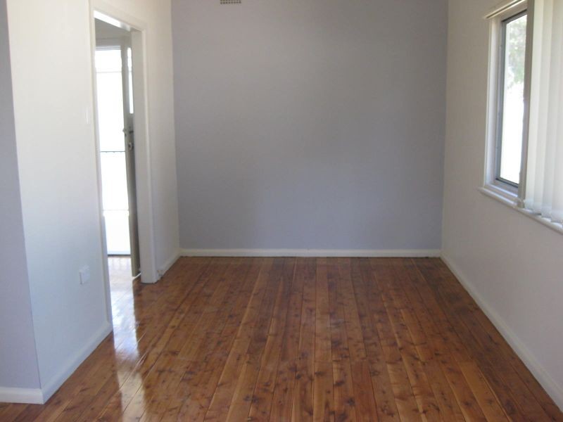 8 Dyinda Place, Miranda NSW 2228