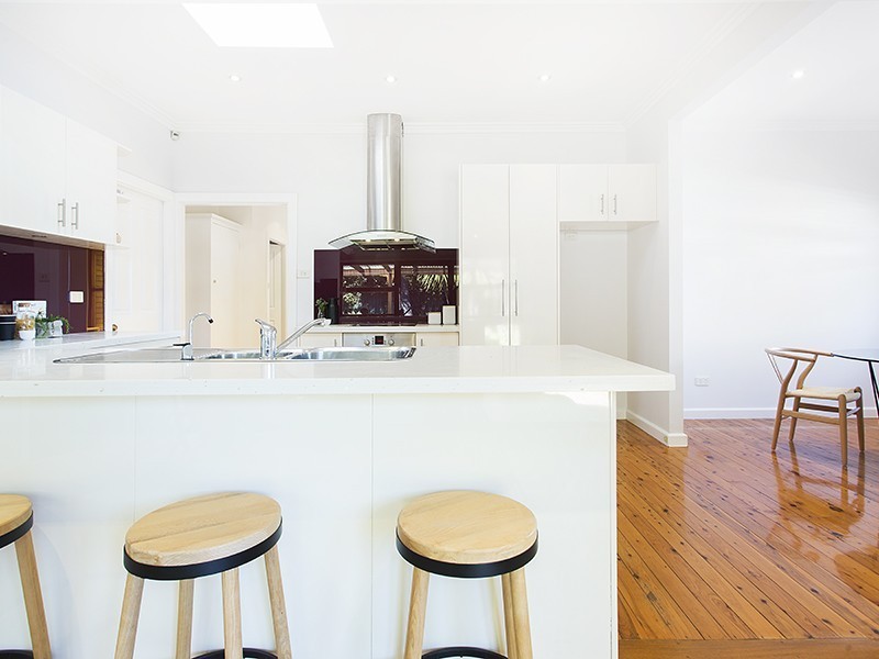 4 Graham Avenue, Miranda NSW 2228