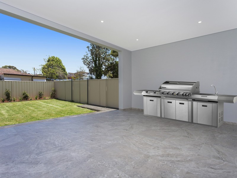 39B Carramar Crescent, Miranda NSW 2228