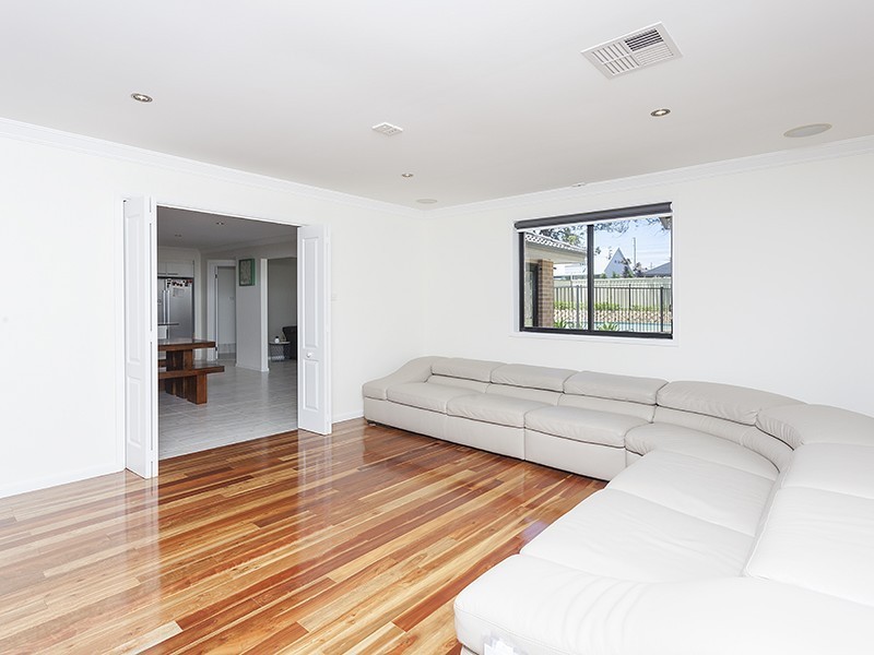 40 Gwawley Parade, Miranda NSW 2228