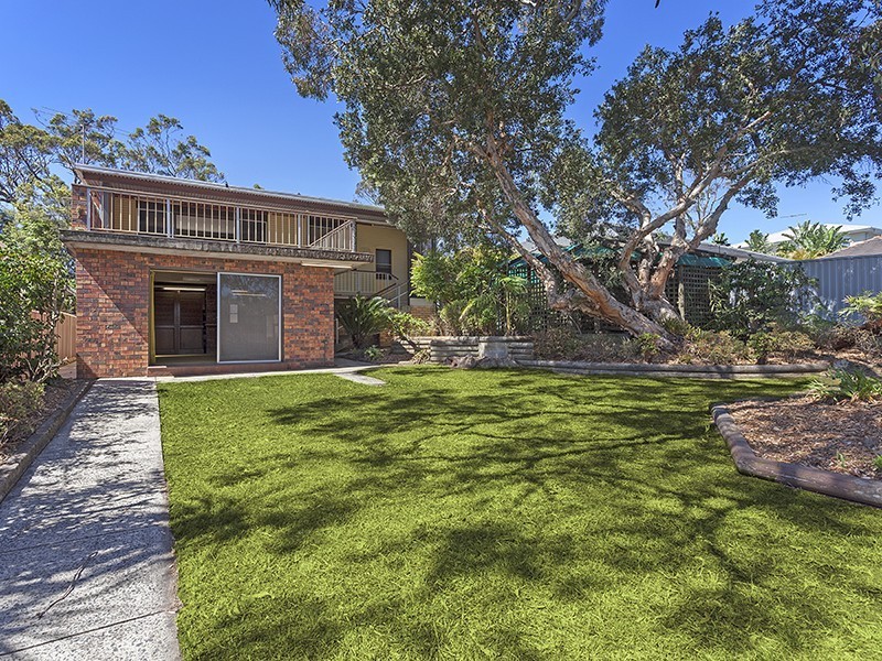 4 Immarna Avenue, Lilli Pilli NSW 2229