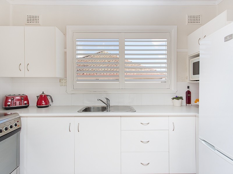 10 Durbar Avenue, Kirrawee NSW 2232