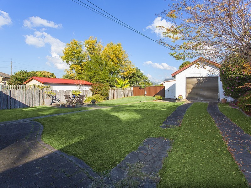 10 Durbar Avenue, Kirrawee NSW 2232