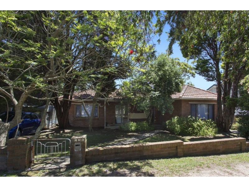 221 Burraneer Bay Road, Caringbah NSW 2229