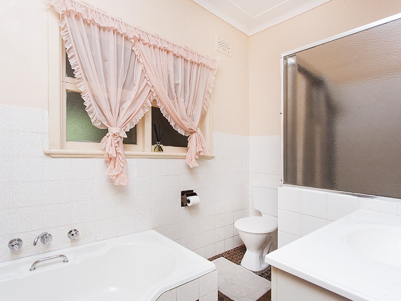 3 Gosby Avenue, Miranda NSW 2228