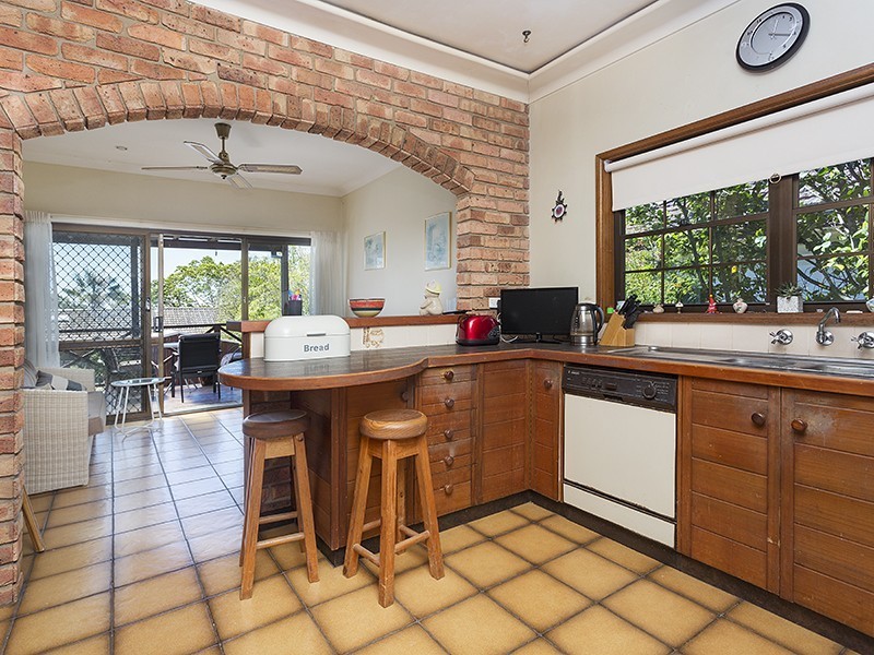 11 Forest Road, Yowie Bay NSW 2228