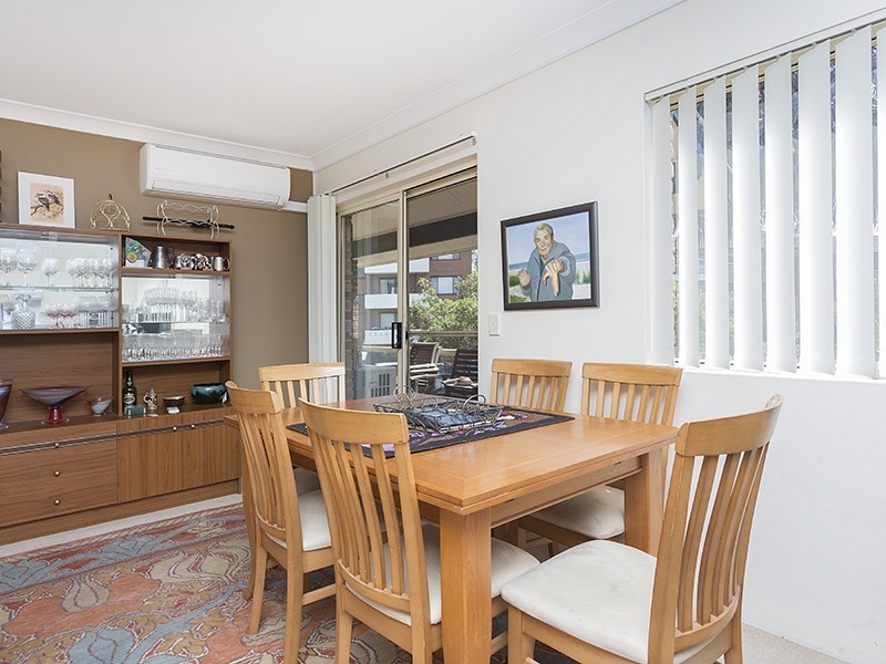 25/10-14 Warburton Street, Gymea NSW 2227