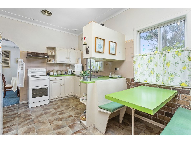 18 Tergur Crescent, Caringbah NSW 2229