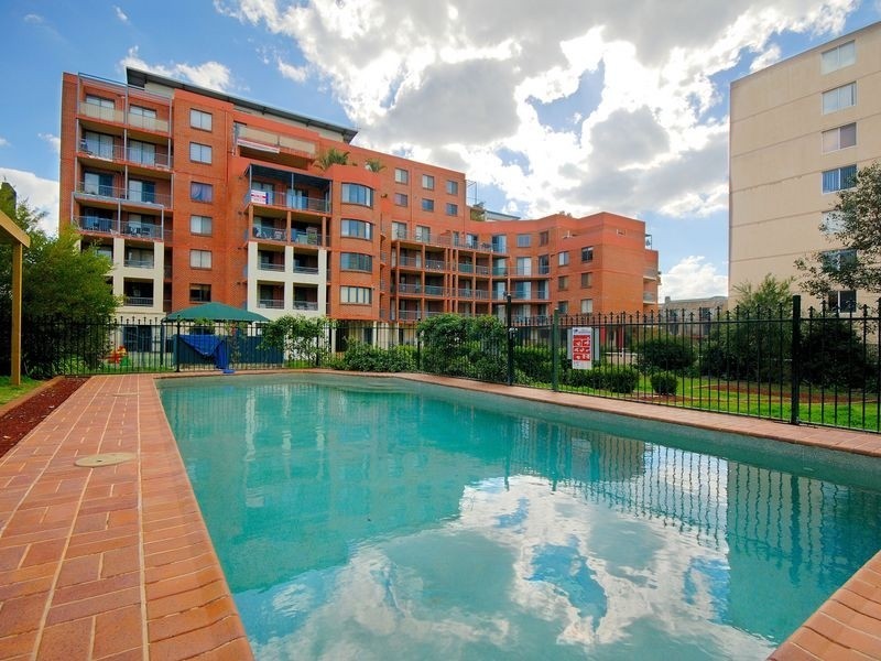 53/2-4 Central Road, Miranda NSW 2228