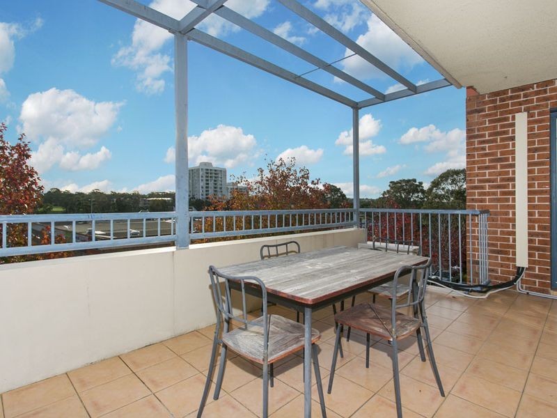 40/2-4 Central Road, Miranda NSW 2228