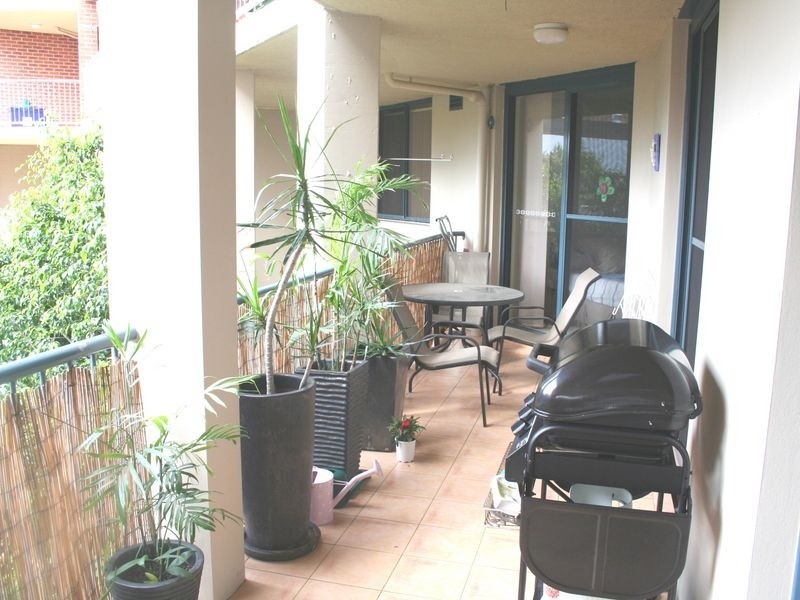 7/2-4 Central Road, Miranda NSW 2228