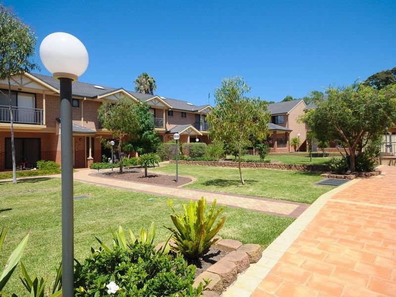 3/8 Warumbui Avenue, Miranda NSW 2228