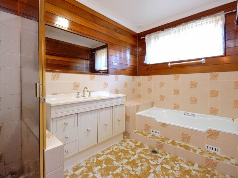 5 Meadow Place, Miranda NSW 2228