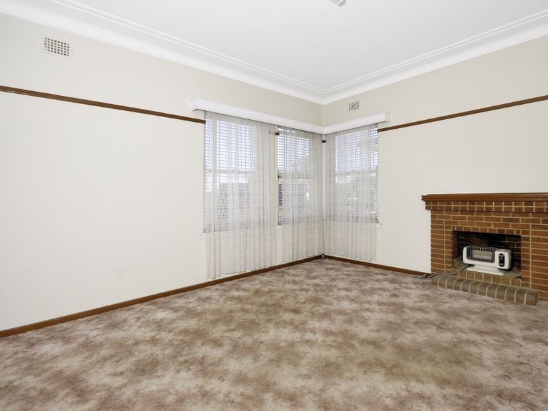 9 Urunga Parade, Miranda NSW 2228