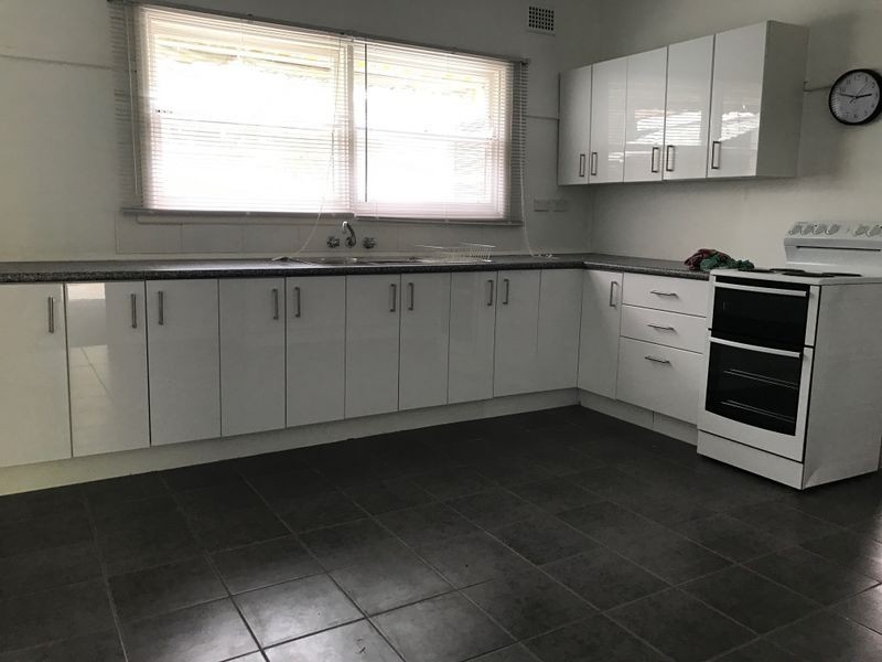 17 Milner Avenue, Kirrawee NSW 2232