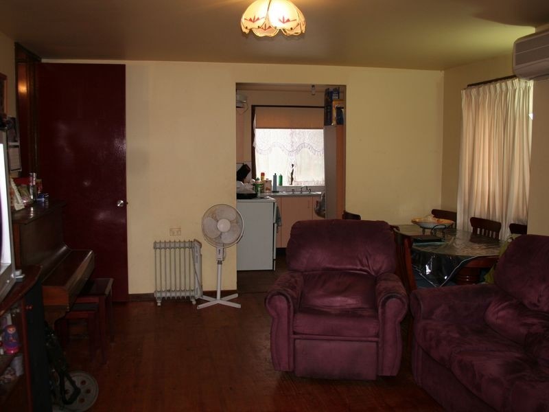 4 Court Place, Menai NSW 2234