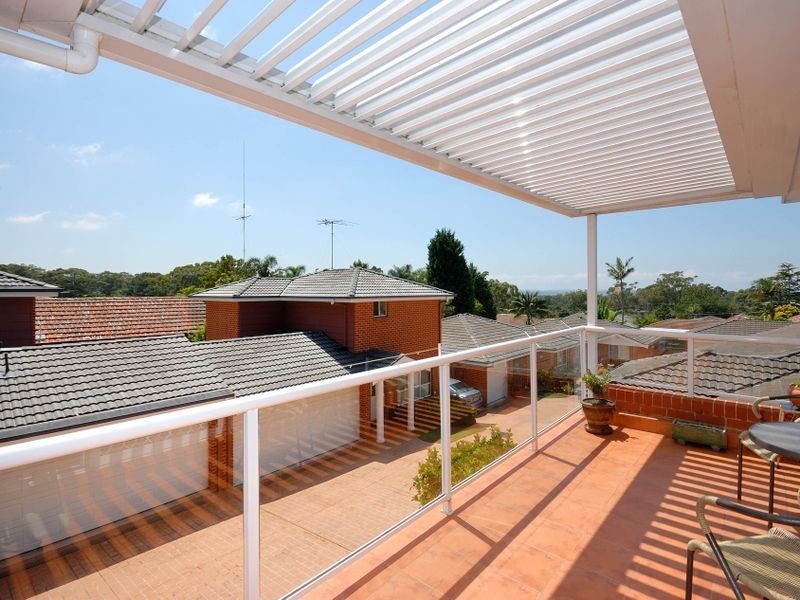 1/8 Milburn Road, Gymea NSW 2227