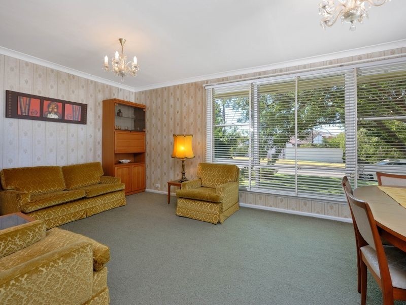 10 Graham Avenue, Miranda NSW 2228