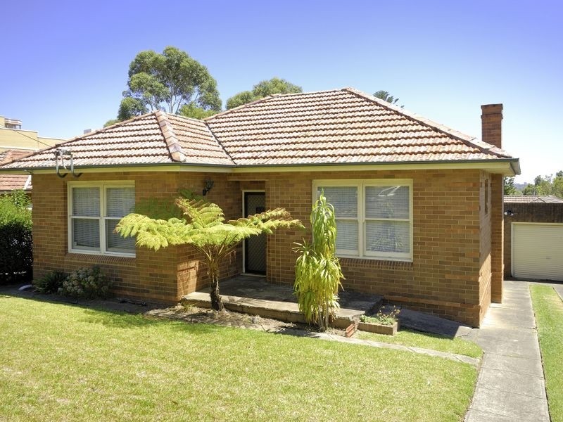 9 Urunga Parade, Miranda NSW 2228