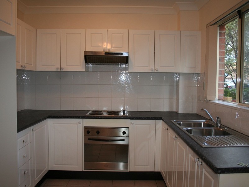 2/13-21 Oxford Street, Sutherland NSW 2232