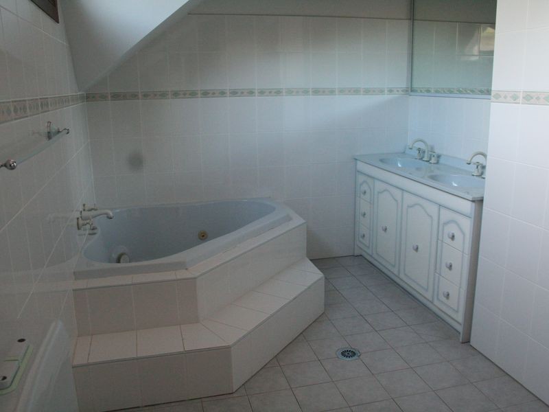 39 Clifford Road, Yowie Bay NSW 2228