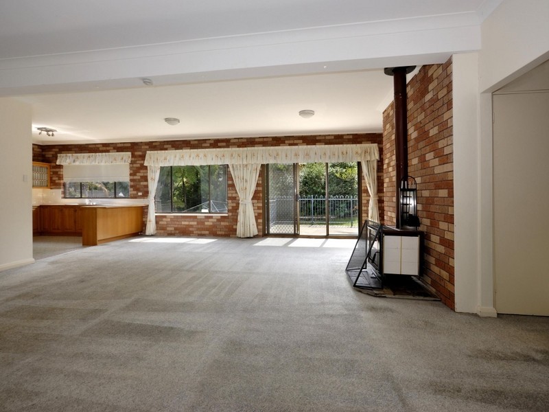 11 Canberra Road, Sylvania NSW 2224